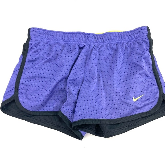 Nike Women’s Purple Work Out Shorts XS - Picture 1 of 4